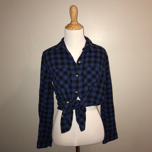 SO Tops - SO black and blue flannel!